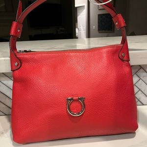 Salvatore Ferragamo Gancini AU-21 B717 Women's Leather Shoulder Bag